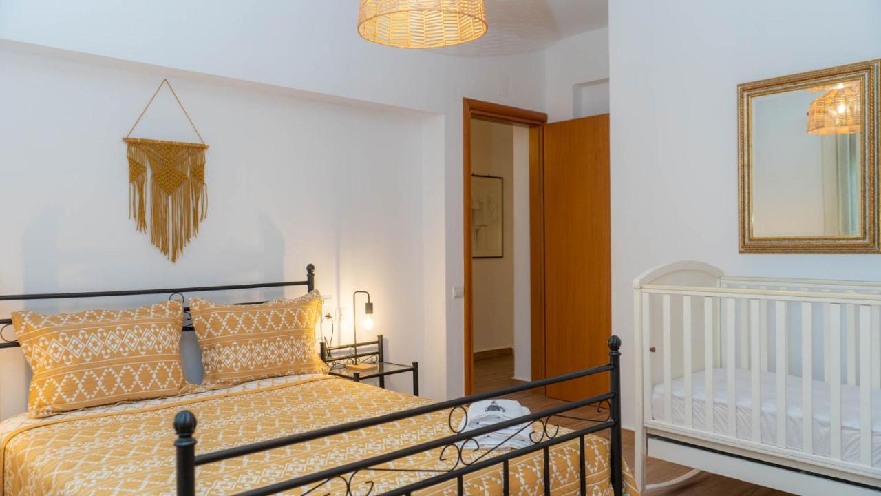 Postmans Apartment Under Meteora Kalambaka Esterno foto