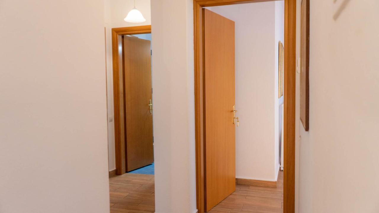 Postmans Apartment Under Meteora Kalambaka Esterno foto